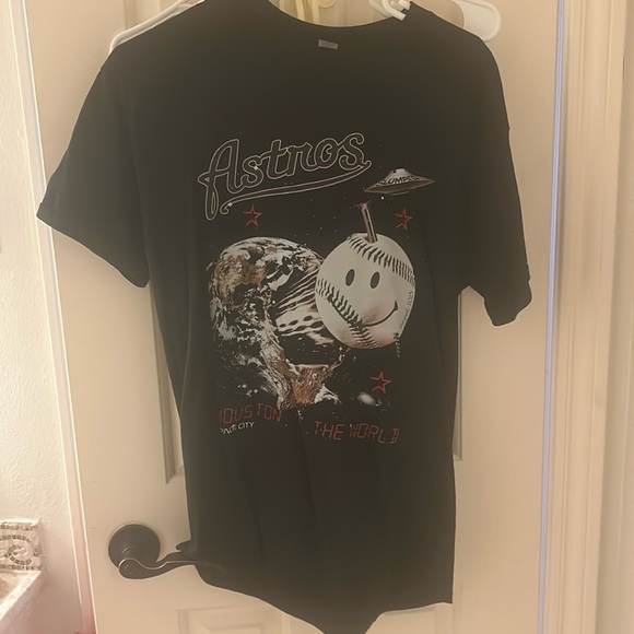 Houston Astros vs the world tee - space themed - Picture 1 of 2